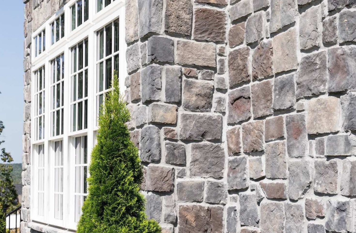 Stone Veneer Siding & Installation